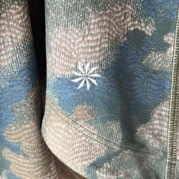 Athleta Salutation Topiary Abstract Olive Jacket Size S - Picture 8 of 10